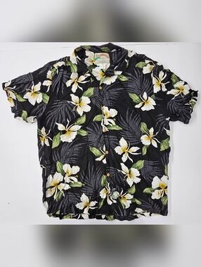 Paradise Found Magnum P.I. Iconic Collection Button-up Shirt, Size Large